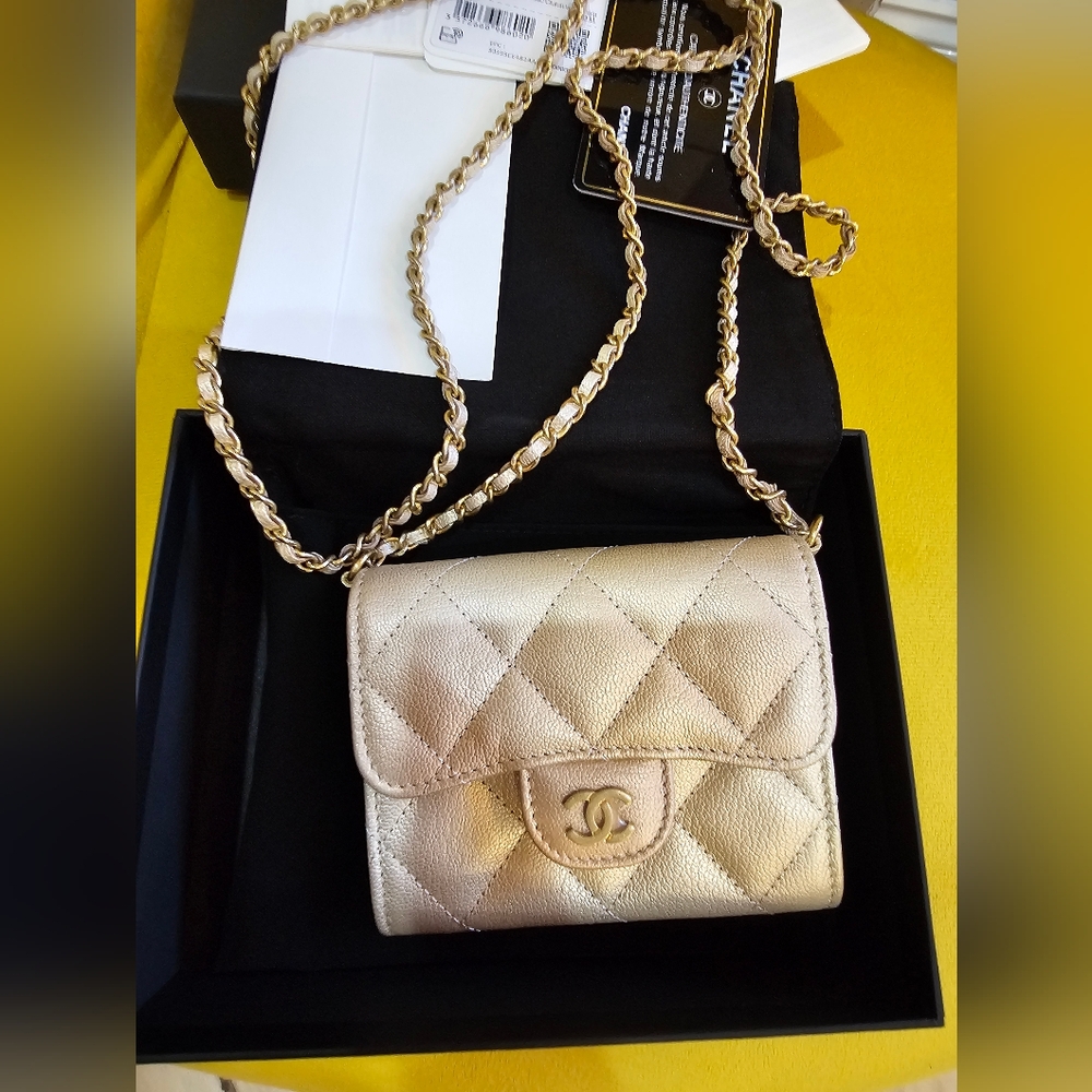 Bnwt Chanel Wallet on Chain full inclusion